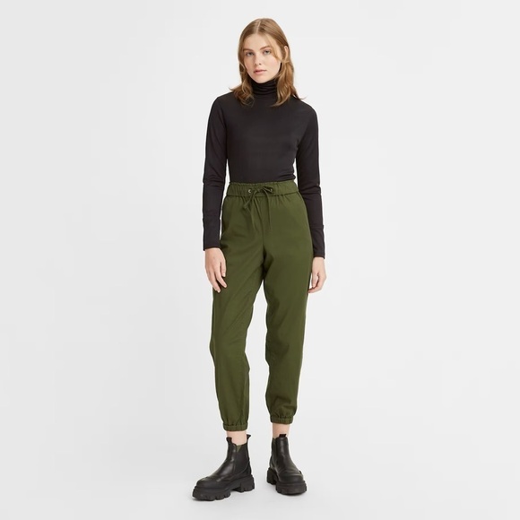 Levi's Off Duty Joggers - Picture 1 of 14